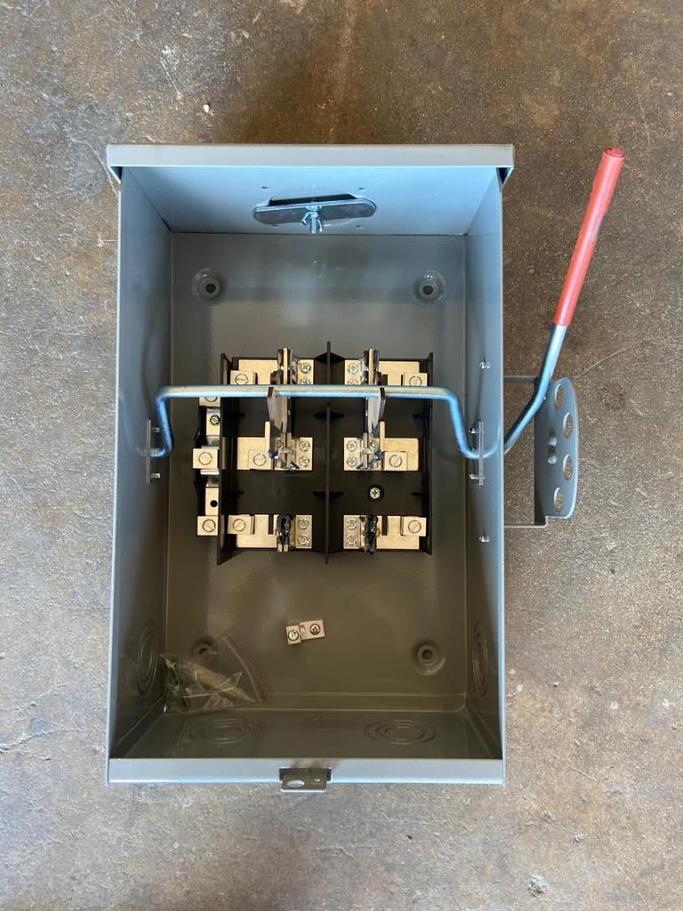 Transfer Switch Luxx 100 Amp.